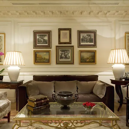 Francois 1er Hotel