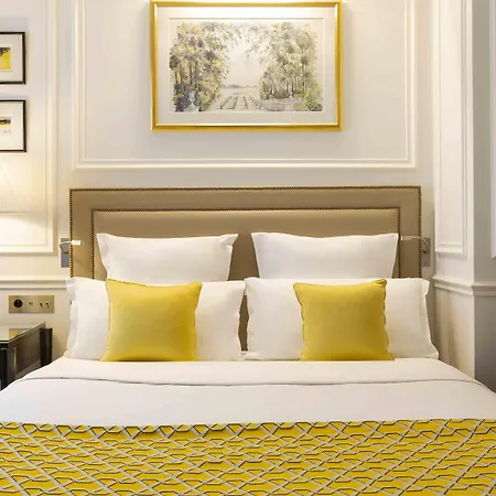 Hotel Francois 1er Parigi