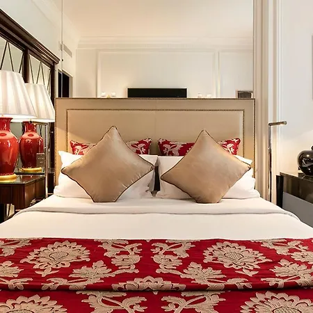 Francois 1er Hotel Parigi