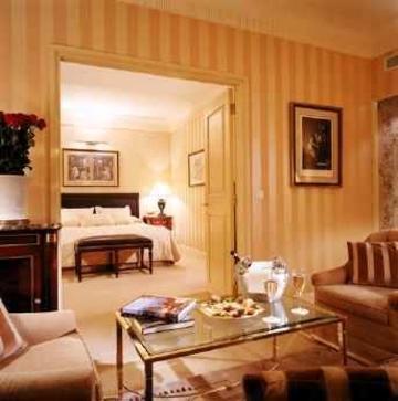 Hotel Francois 1er Parigi