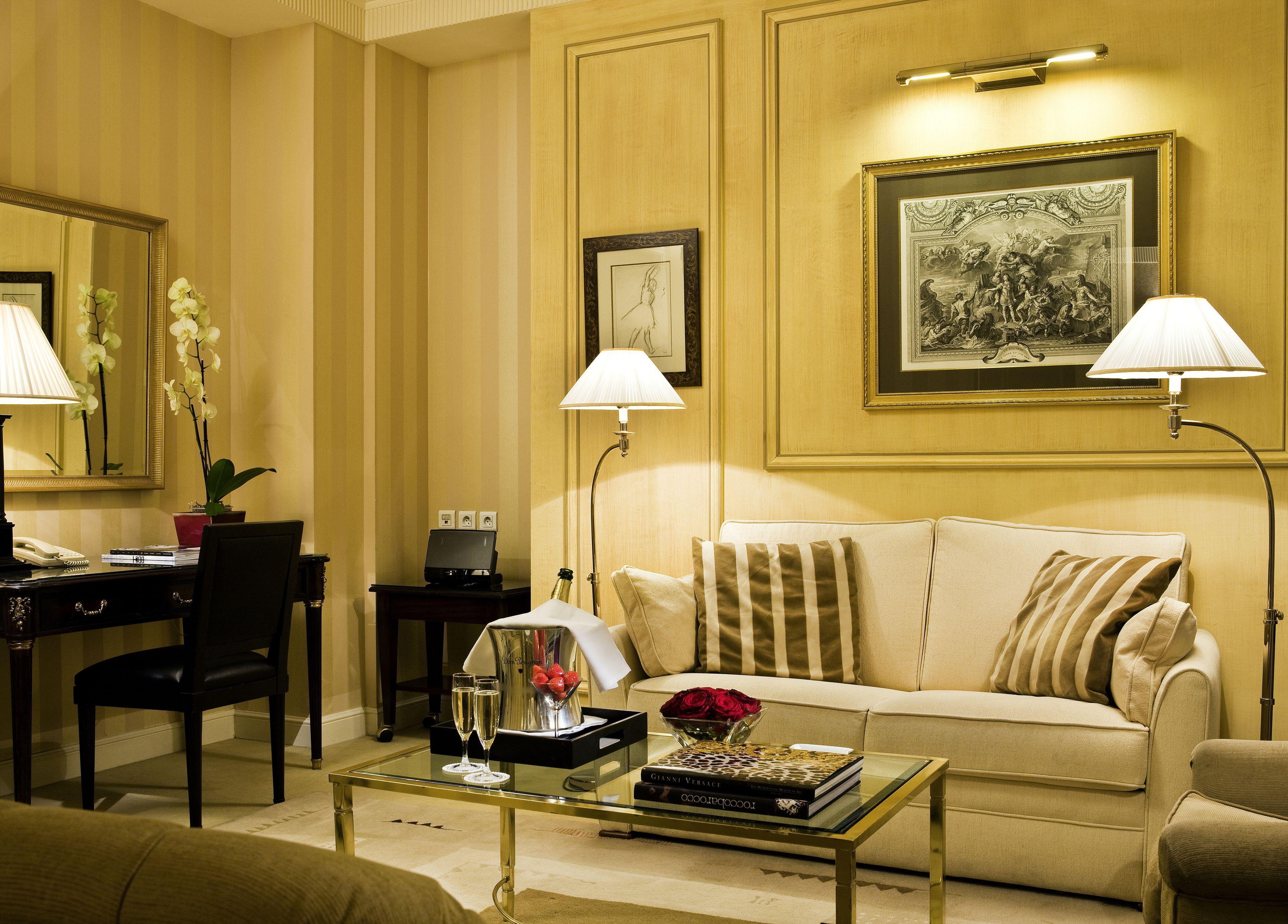 Hotel Francois 1er Parigi